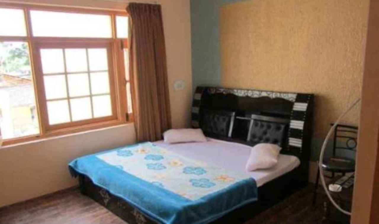 Hotel Grand City Heart Srīnagar Eksteriør billede