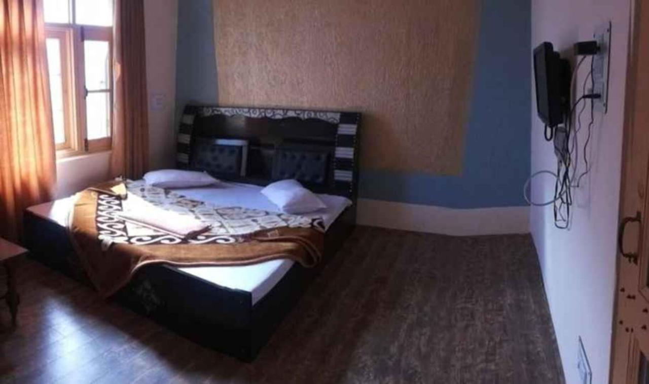 Hotel Grand City Heart Srīnagar Eksteriør billede